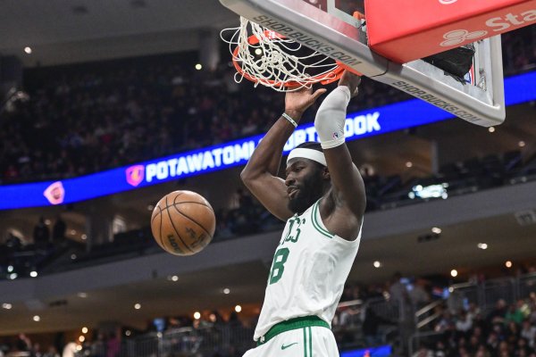 全国10大股票配资平台 7分10板1帽！豪泽：奎塔应该在最快进步球员候选名单